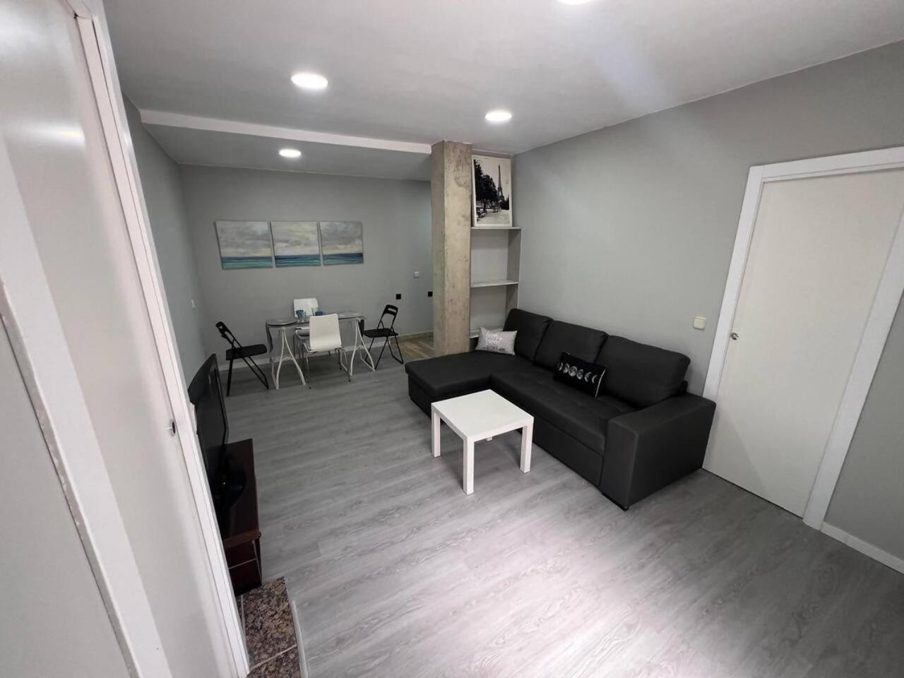 A&R Santiago De Compostela Apartment San Sebastián de los Reyes Exterior photo